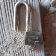 قفل سالم با کلید