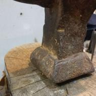 سندان فولادی قدیمی