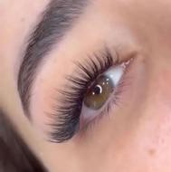 کاشت و اکستنشن مژه