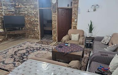 73 متری در جماران