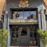 نیازمند سالندار خانم یا اقا و کمک اشپز خانم رستوران