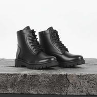 پوتین مشکی پسرانه