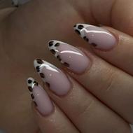 کاشت ناخن فقط