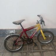 دوعدد دوچرخه به صورت تکی