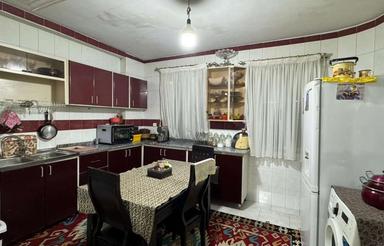 120 متری خ معلم اندرخورا 3 خواب و دو واحدی طبقه اول