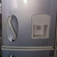 یک عدد یخچال فریزر مدل سونیا سالم سالم