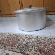 دیگ بزرگ روحی، خیابان فروغی