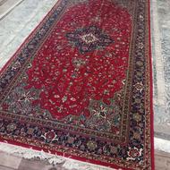 فرش ماشینی کارکرده مناسب باغ و باغچه و ویلا