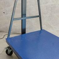 باسکول 700 کیلو 80در80 چرخدار دایکاست