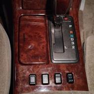 تویوتا کراون 4کلید 2000