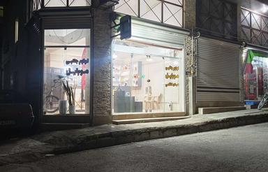 مغازه 30؛متری واقع در اول خیابان مطهر