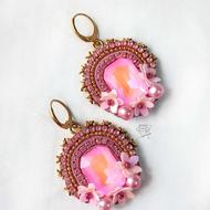 گوشواره جواهردوزی صورتی