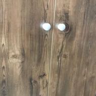 کمد. دو درب سه کشو دارد