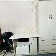 کمد لباس و میز تحریر و صندلی