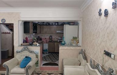 آپارتمان سیدی 90متر بنا 30متر حیاط دوبلکس تمیز