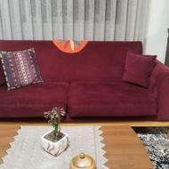 مبل 3 نفره همراه با میز وسط و عسلی