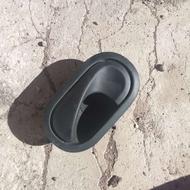 در باز کن مگان سمت چپ