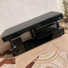 میز تی وی شیشه ای سالم سالم بدون خط و خش