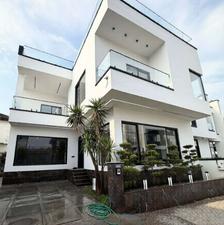 350 متر ویلای مدرن شهرکی/استخردار/مدارک بنجکول