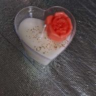 شمع قلب و گل رز