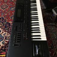 ارگ کیبورد کرگ korg i3 خیلی تمیز کاملا سالم