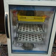 دستگاه جوجه کشی بلدرچین دماوند 126 تایی