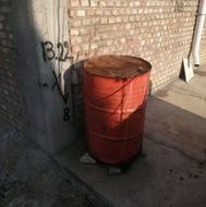 فروش یک عدد بشکه همراه با آبش