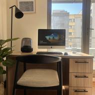 میز تحریر تمام چوب راش و کاملا نو و دارای سه کشو وسیع