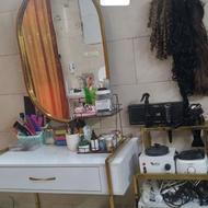 تمامی وسایل سالن زیبایی ب زیر قیمت بفروش میرسد