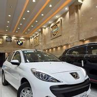 پژو 207i (دنده ای) 1404 سفید صفر خشک 