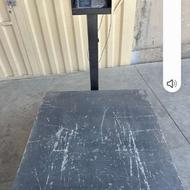 باسکول 2 تن تک لودسل بسیار تمیز در حد رنگ نوک مدادی