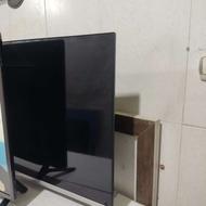 تلویزیوز43سونیایک ماه کارکرده17ماه گارانتی داره هوشمنده