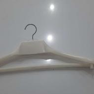 چوب لباس فروشگاهی