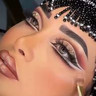 میکاپ و شنیون فقط 950 مهلت رزرو تا پایان دی ماه