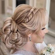 نیاز به مدل رایگان برای شینیون سالن رز زرد