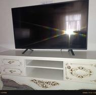 تلویزیون 43اینچ همراه با میز