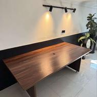 میز قهوه ای اداری