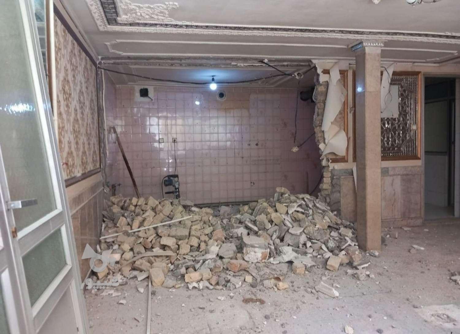 تخریب کنده کاری انجام میدم