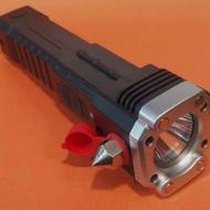 چراغ قوه دستی چند کاره.