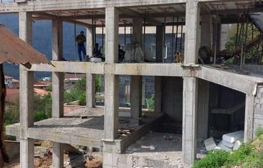 زمین با سازه اجراشده – موقعیت استثنایی در شهر زیراب