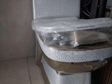 توالت فرنگی طلایی خروجی بزرگ در شیپور