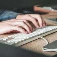 جذب همکار دایرکتور خانم پر انرژی/ مغازه آرایشی زنانه