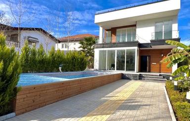 فروش ویلا استخردار 530 متر در نوشهر/نوساز/سند/ویو عالی جنگل