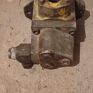 پمپ هیدرولیک بیل