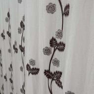 دو عدد پرده همراه با زیر پرده ای و میله پرده