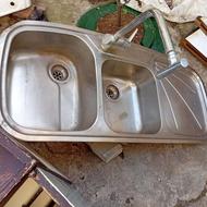 سینک ظرفشویی باشیر اب