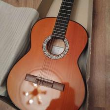 گیتار طرح یاماها