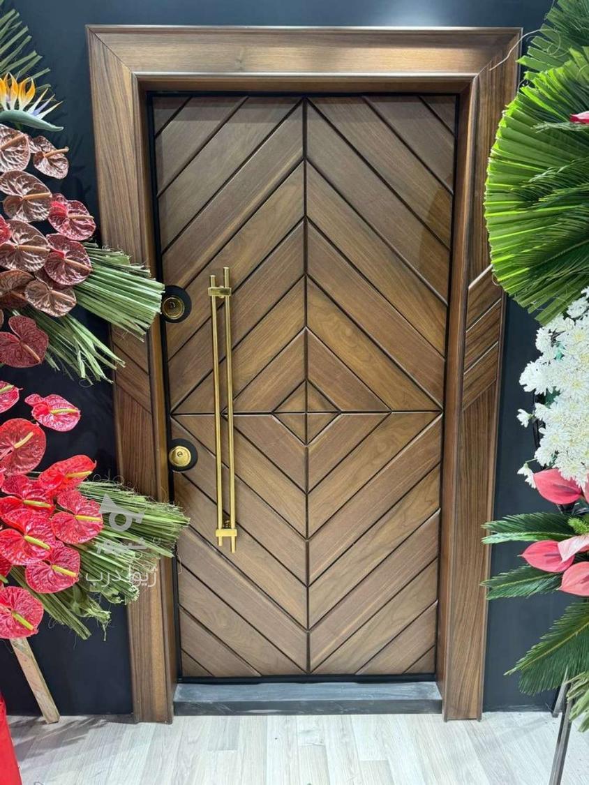 درب ضدسرقت ضددیلم ضدبرش ضد سرقت پنجره اتاق ژیوادرب2410