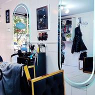 کارآموز یا وردست آرایشگر مردانه