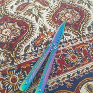 چاقو بالی‌سونگ رنگین‌کمانی با عملکردی روان و مطمئن.